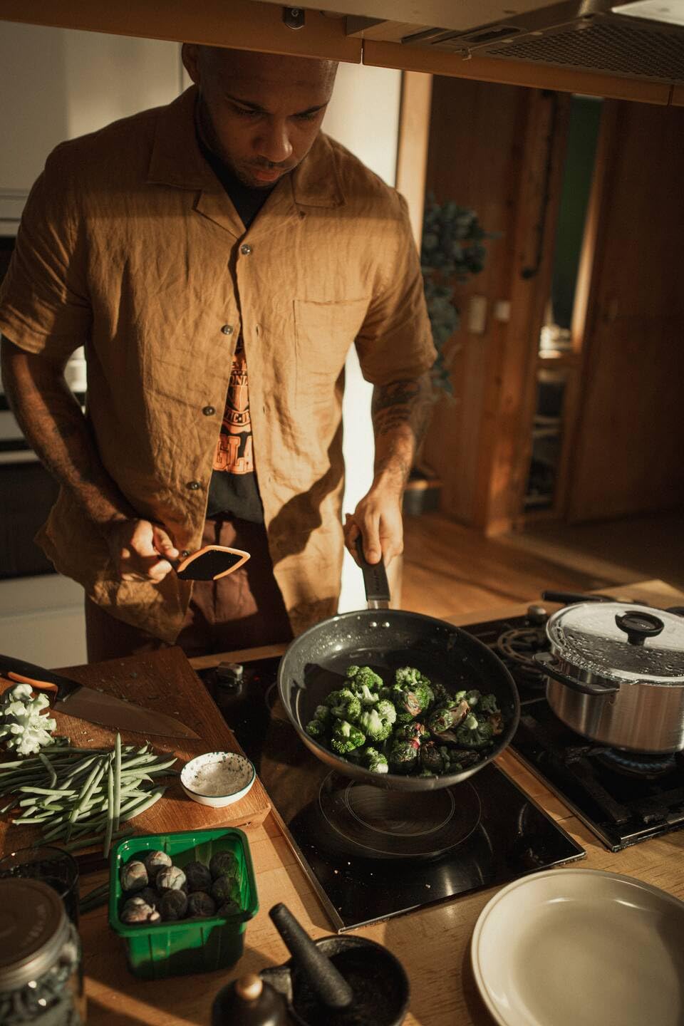 Fiskars Functional Form Non-Stick Frying Pan 26 cm | All Cookers | Recycled Steel | 1072311