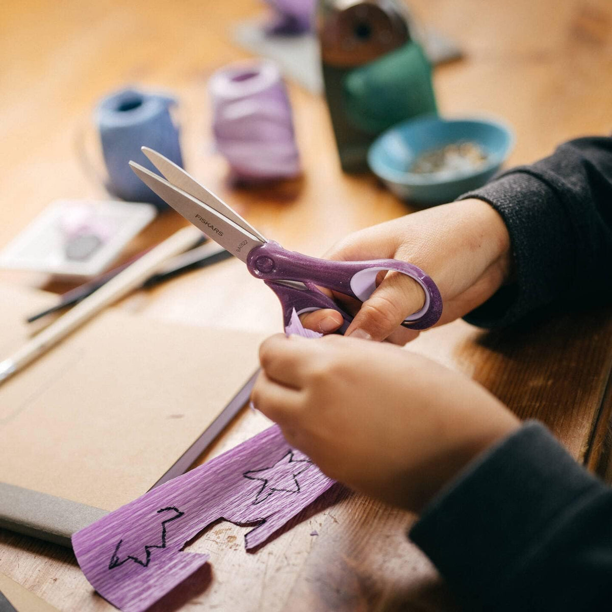 Fiskars School Scissors 18 cm | Glitter Purple | Stainless Steel | Made in Finland