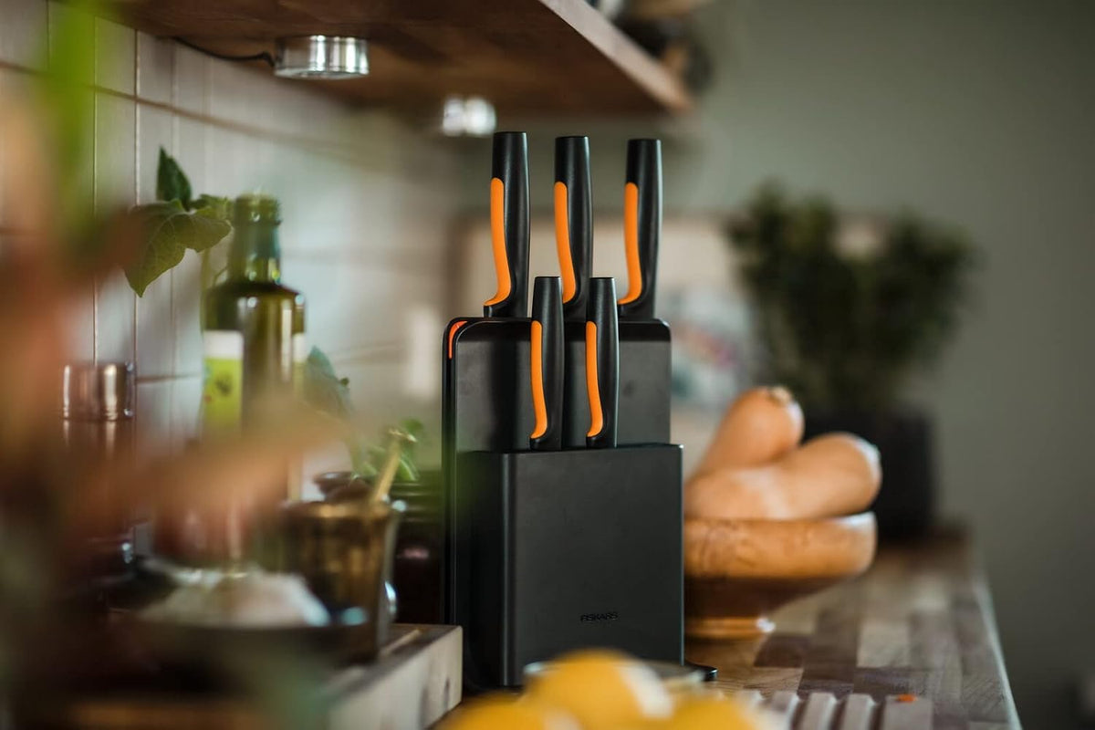1057554 Fiskars FF Knife block plastic 5 knives
