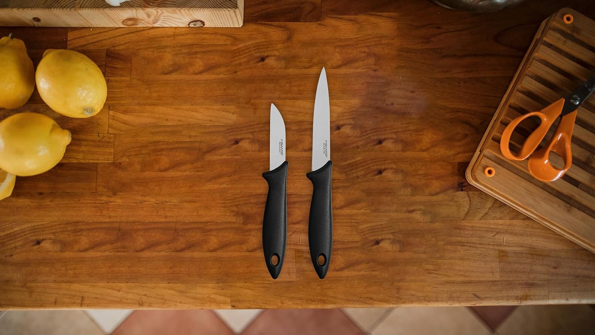 Fiskars Essential Kitchen Knives Set of 2 | Japanese Steel | Designed in Finland