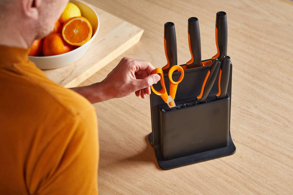 1057554 Fiskars FF Knife block plastic 5 knives