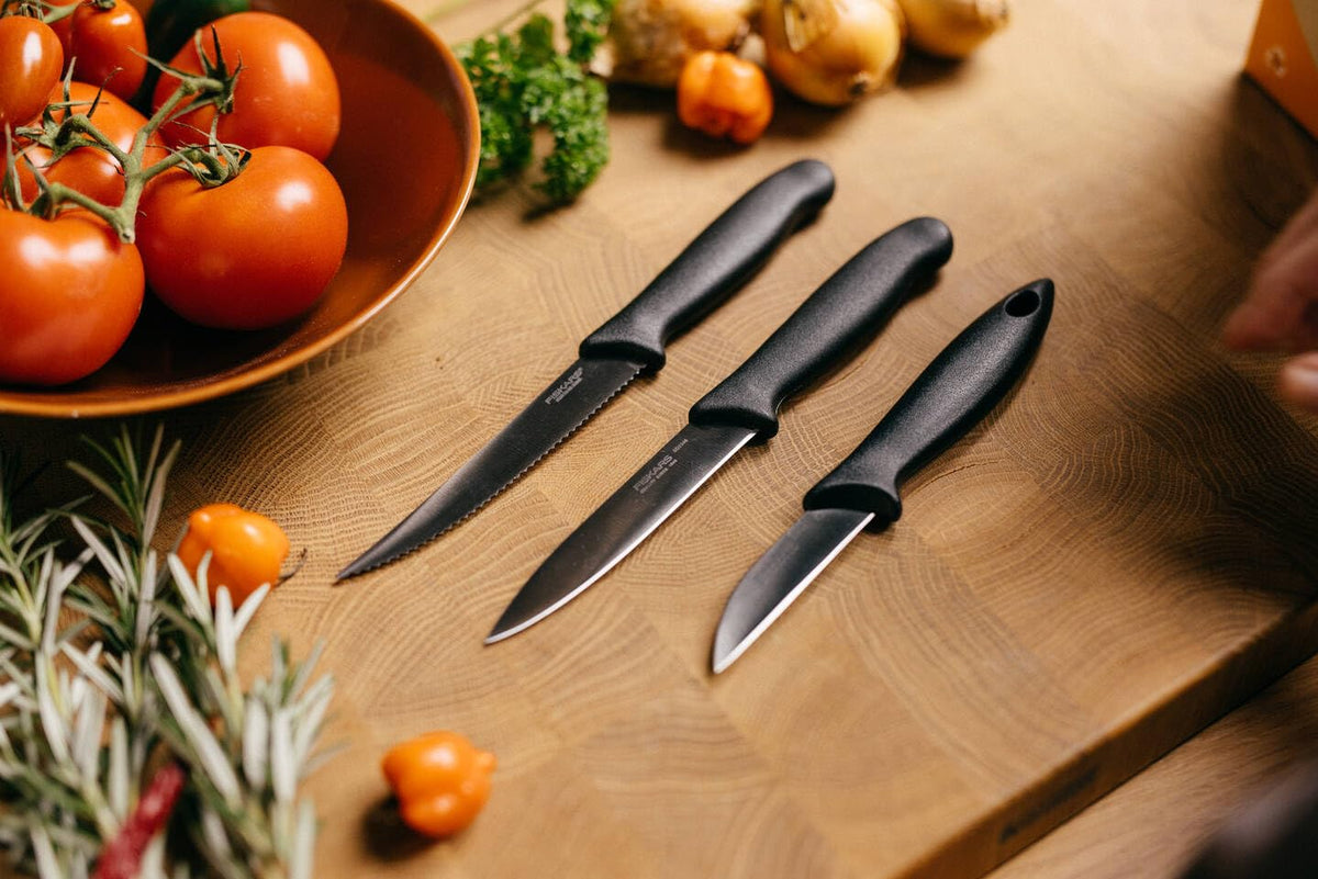 Fiskars Essential Paring Knife Set of 3 | Paring, Vegetable & Tomato Knife | Stainless Steel