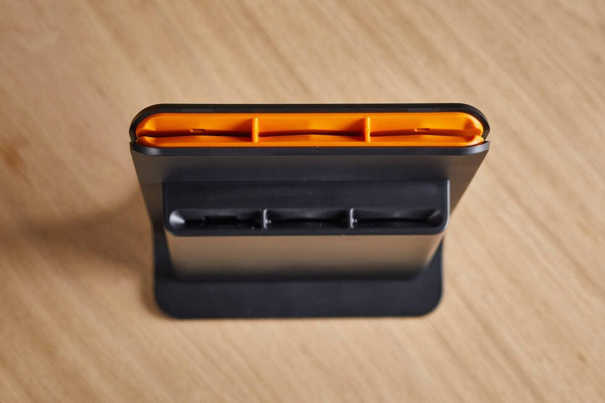 1057554 Fiskars FF Knife block plastic 5 knives
