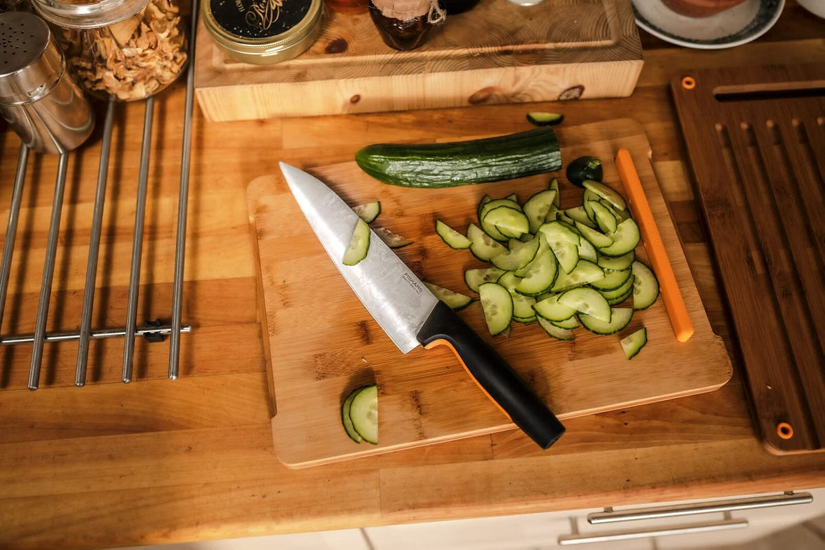 Fiskars FF Large Cook's Knife, Japanese Stainless Steel, 20 cm
